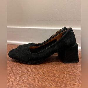 LOQ Suede Block Heels - Black, 39 (US 8)